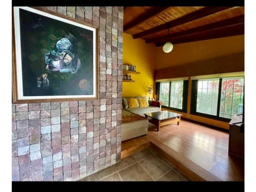 CASA DE CATEGORÍA EN VENTA VILLA CARLOS PAZUbicación excelente - 5