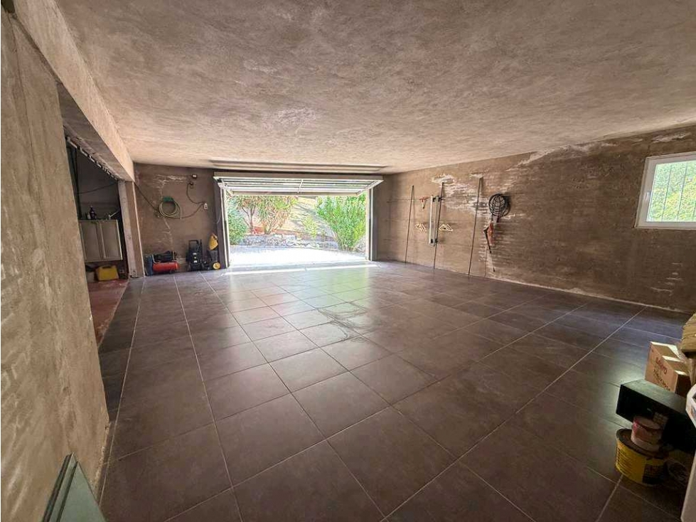 CASA DE CATEGORÍA EN VENTA COSTA AZUL,CALLE BAJADA DIRECTA AL LAGO - 3