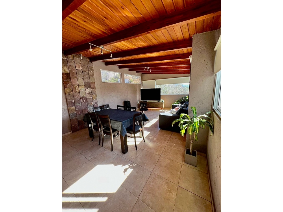 CASA DE CATEGORIA CON DEPTO EN BARRIO LA CUESTA — foto 4