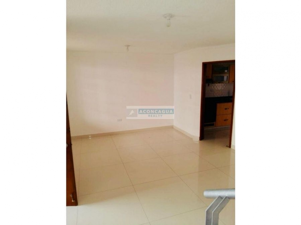 Casa de conjunto en venta villa santos — foto 2