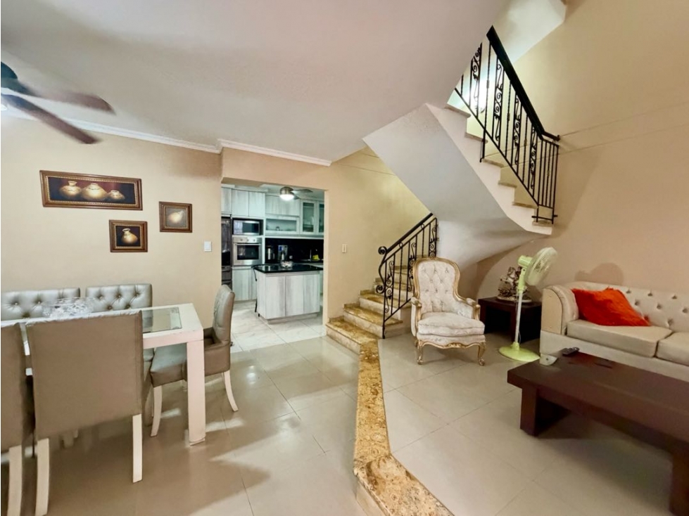 CASA DE CONJUNTO EN VENTA VILLA SANTOS