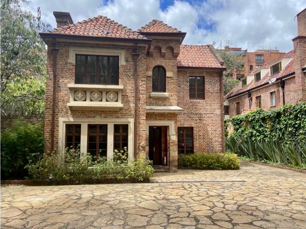 UNA DE LAS CASAS MÁS LINDAS DE CONSERVACIÓN EN BOGOTÁ ~ EL NOGAL