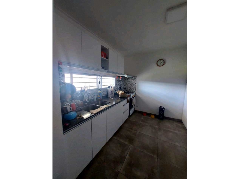 CASA DE CUATRO DORMITORIOS LOS HORNOS, LA PLATA, BUENOS AIRES - 3