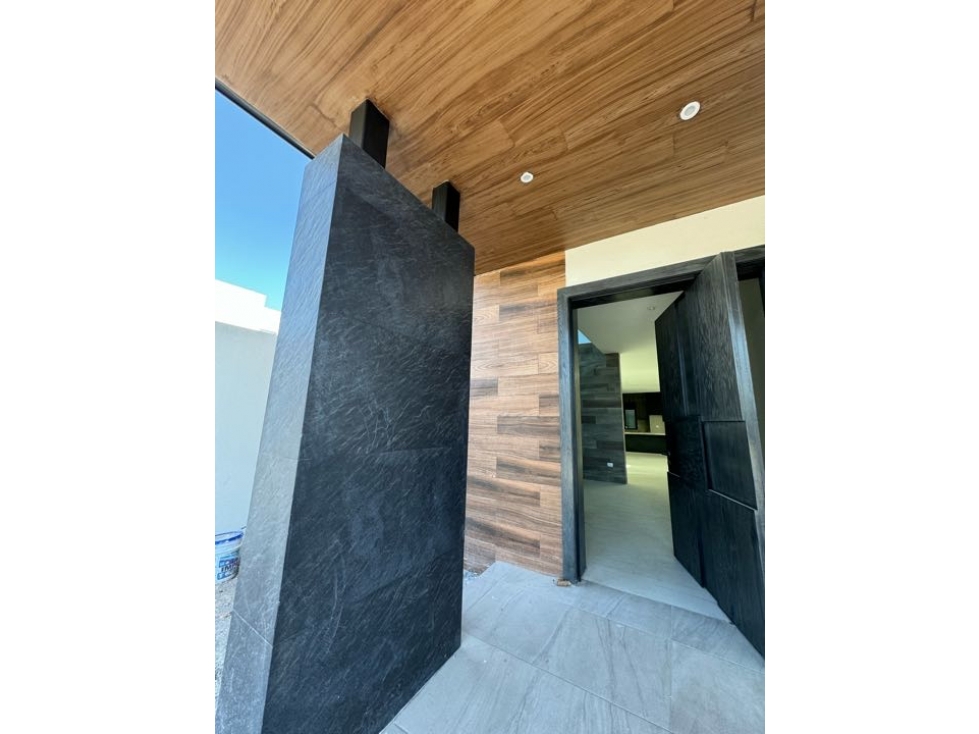 Casa nueva en renta de cuatro recámaras al Norte — foto 2