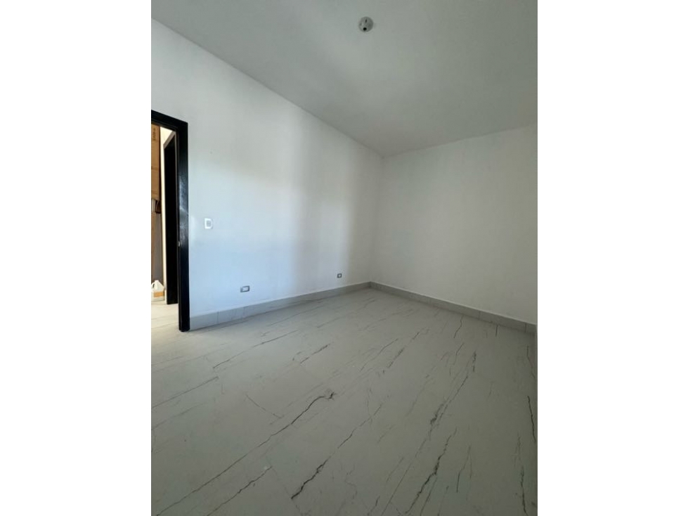 Casa nueva en renta de cuatro recámaras al Norte — foto 4