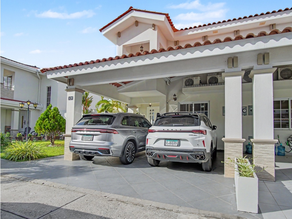 Venta de Casa con Patio en Versalles, PH Reservas — foto 3