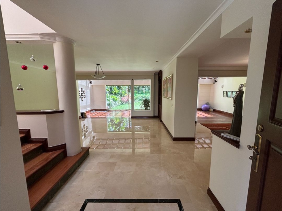 Casa de dos niveles para la venta, los Balsos, parte alta, medellín — foto 2