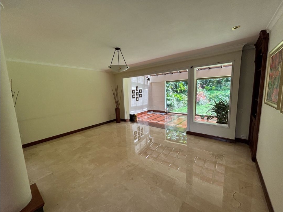 Casa de dos niveles para la venta, los Balsos, parte alta, medellín — foto 5