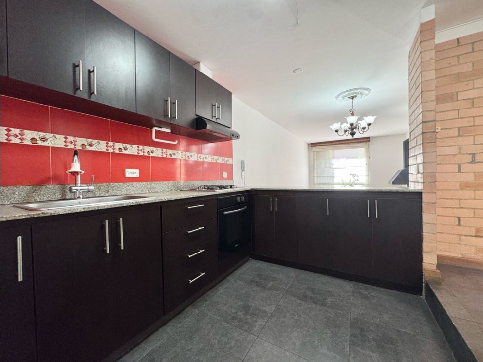 Casa de dos niveles para venta cajica en conjunto. — foto 2