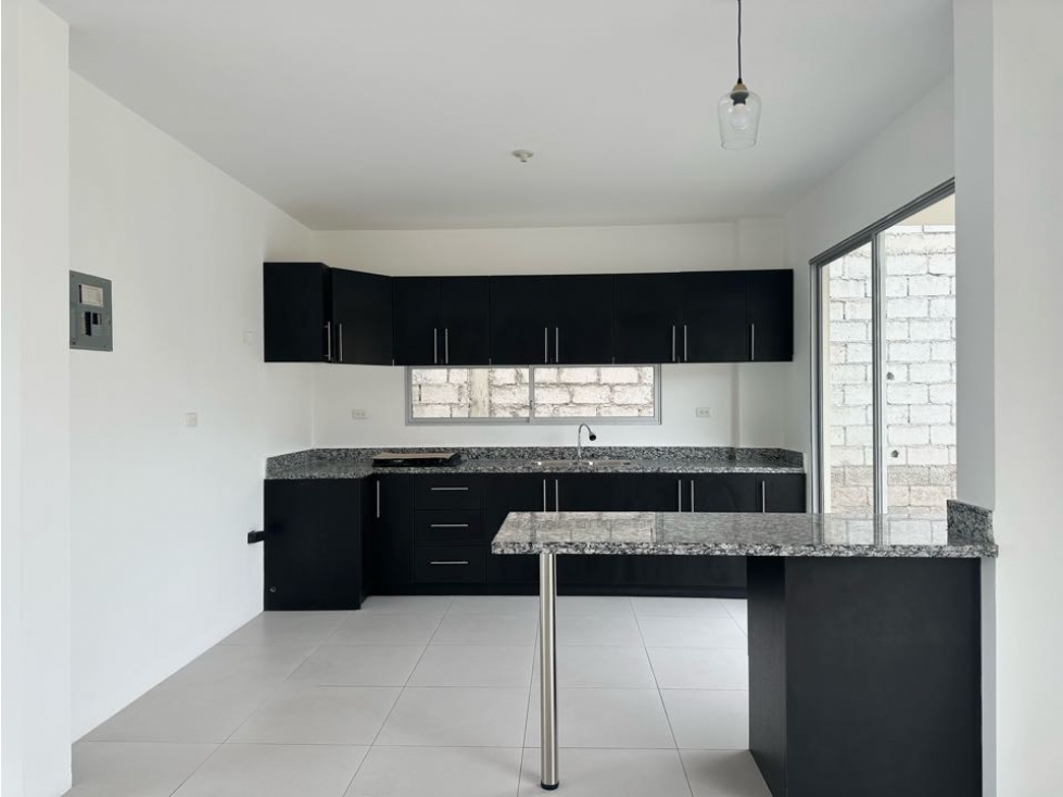CASA EN ALQUILER A ESTRENAR EN URBANIZACIÓN MANTA 2000, SUR DE MANTA - 6