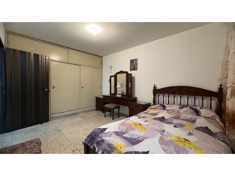 Casa de dos pisos con apartamentos en venta Barrio El Recreo Palmira - 6