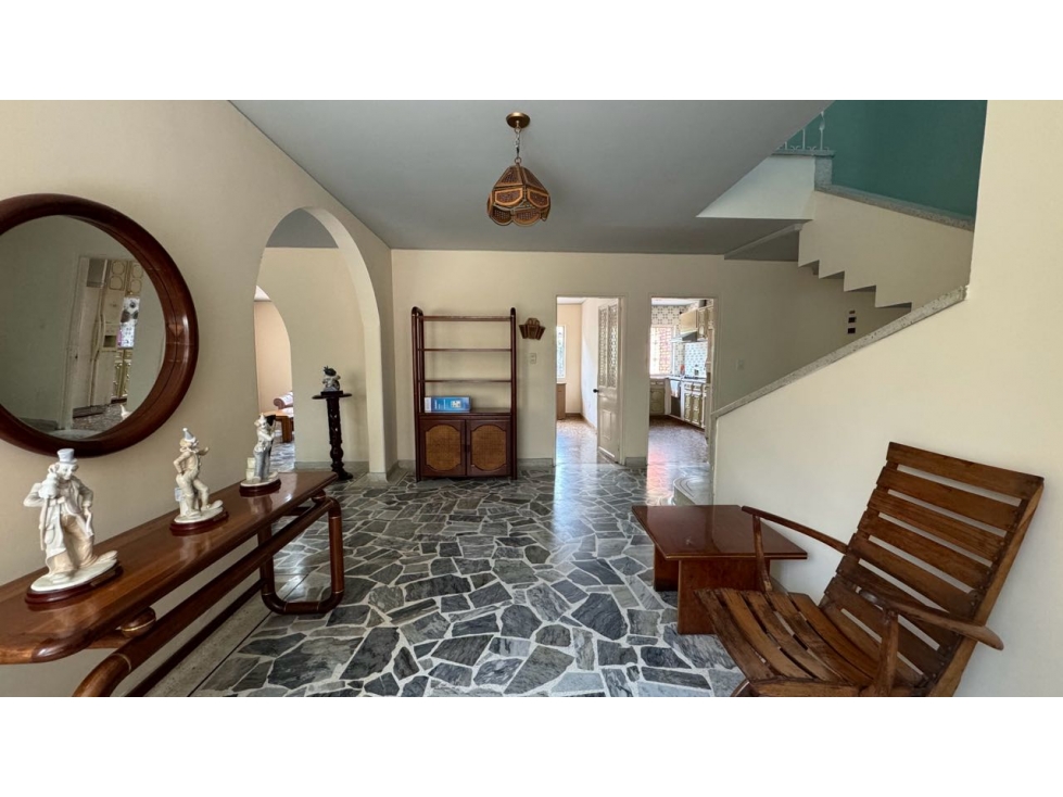 Casa de dos pisos en alquiler - Barrio Parque Lineal Palmira Valle - 2