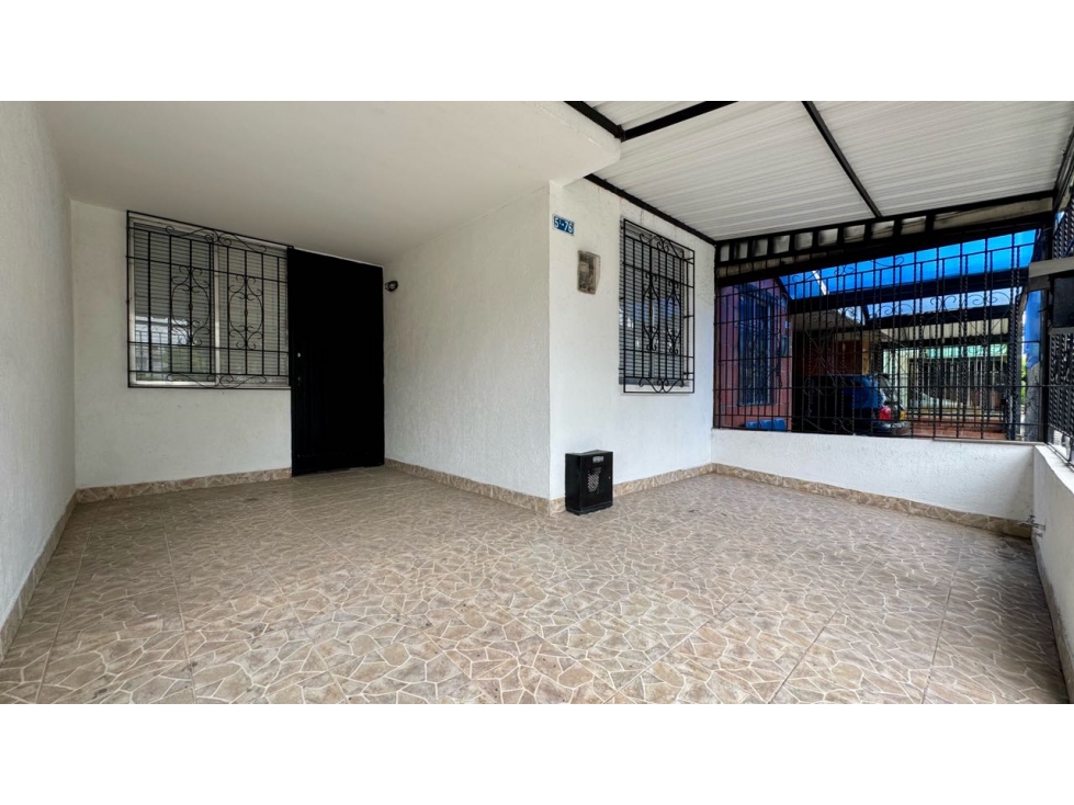 Casa de dos pisos en venta - Barrio Paraíso de La Italia Palmira Valle — foto 2