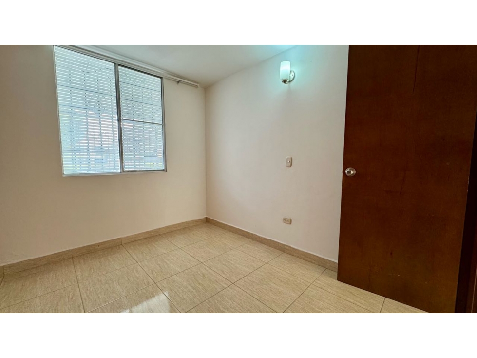 Casa de dos pisos en venta - Barrio Paraíso de La Italia Palmira Valle — foto 5
