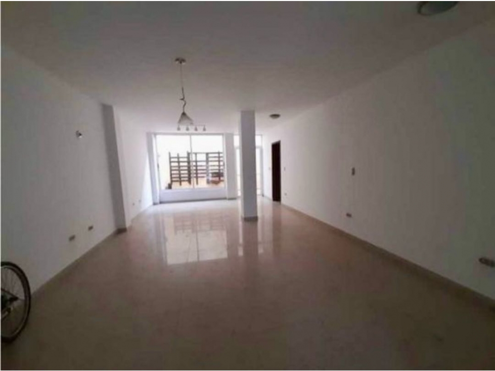 Casa de dos pisos en venta - Barrio Las Mercedes Palmira Valle — foto 3