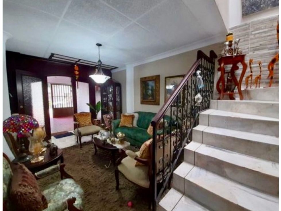 Casa de dos pisos en venta Barrio Las Mercedes Palmira Valle Colombia — foto 3