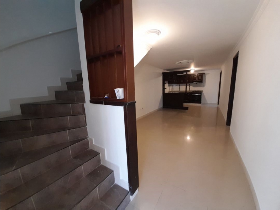 Casa de dos pisos en venta Barrio El Bosque Palmira Valle Colombia - 3