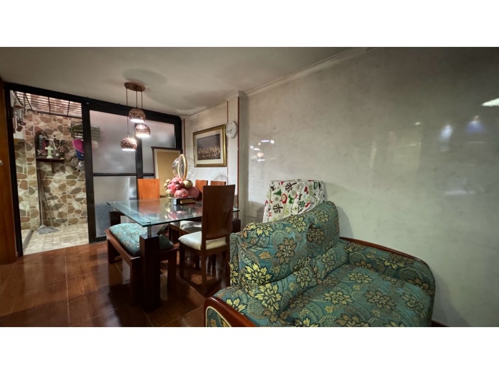 Casa de dos pisos en venta Barrio Plaza Campestre Palmira Valle — foto 5