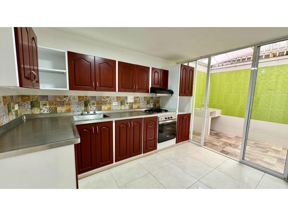 Casa de dos pisos en venta Barrio Las Américas Palmira Valle Colombia — foto 4