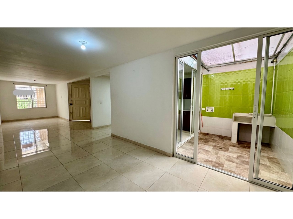 Casa de dos pisos en venta Barrio Las Américas Palmira Valle Colombia — foto 6