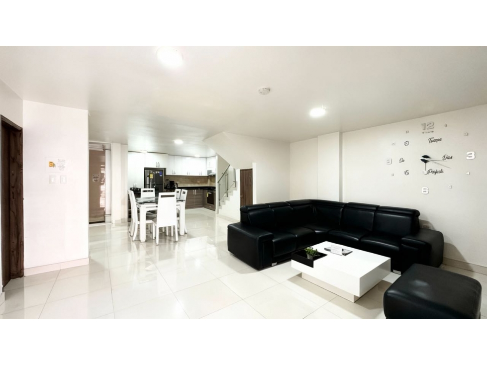 Casa de dos pisos en venta | Las Mercedes - Palmira, Valle