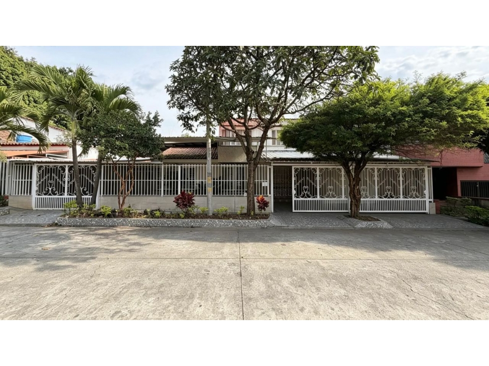 Casa amplia de dos pisos en venta | Mirriñao - Palmira