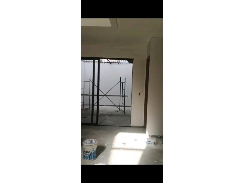 CASA DE DOS PISOS EN VENTA PARA ESTRENAR EN EL BARRIO VILLANOVA