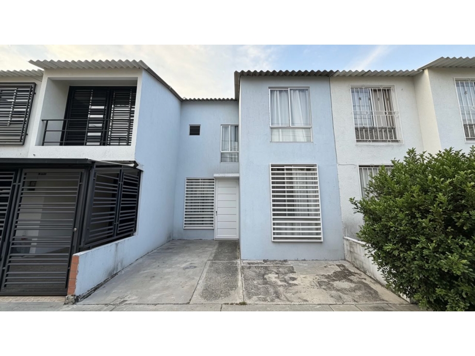 Casa de dos pisos en venta | Remansos de La Italia - Palmira