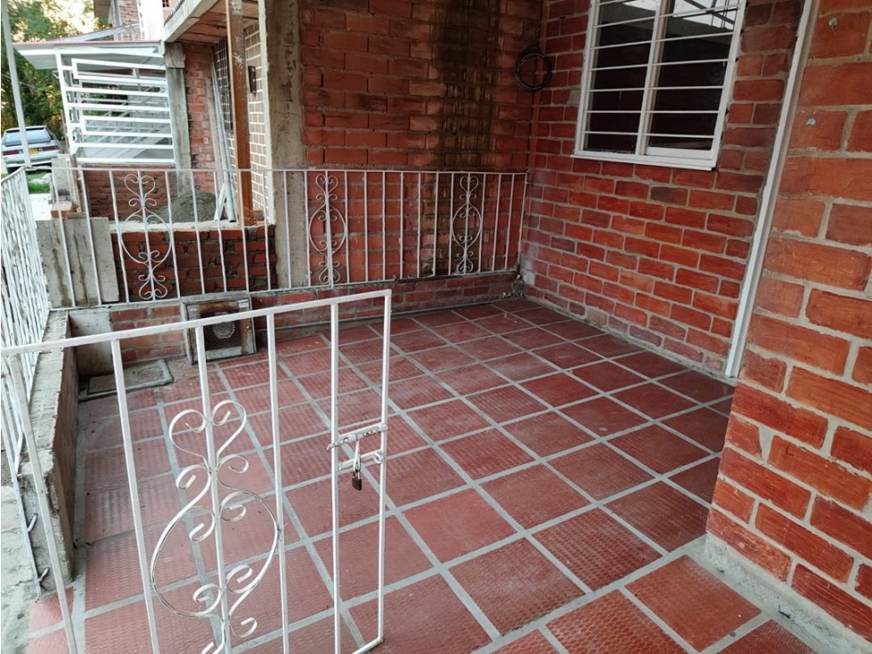 Casa de dos pisos en venta Santa Elena El Cerrito Valle Colombia - 2