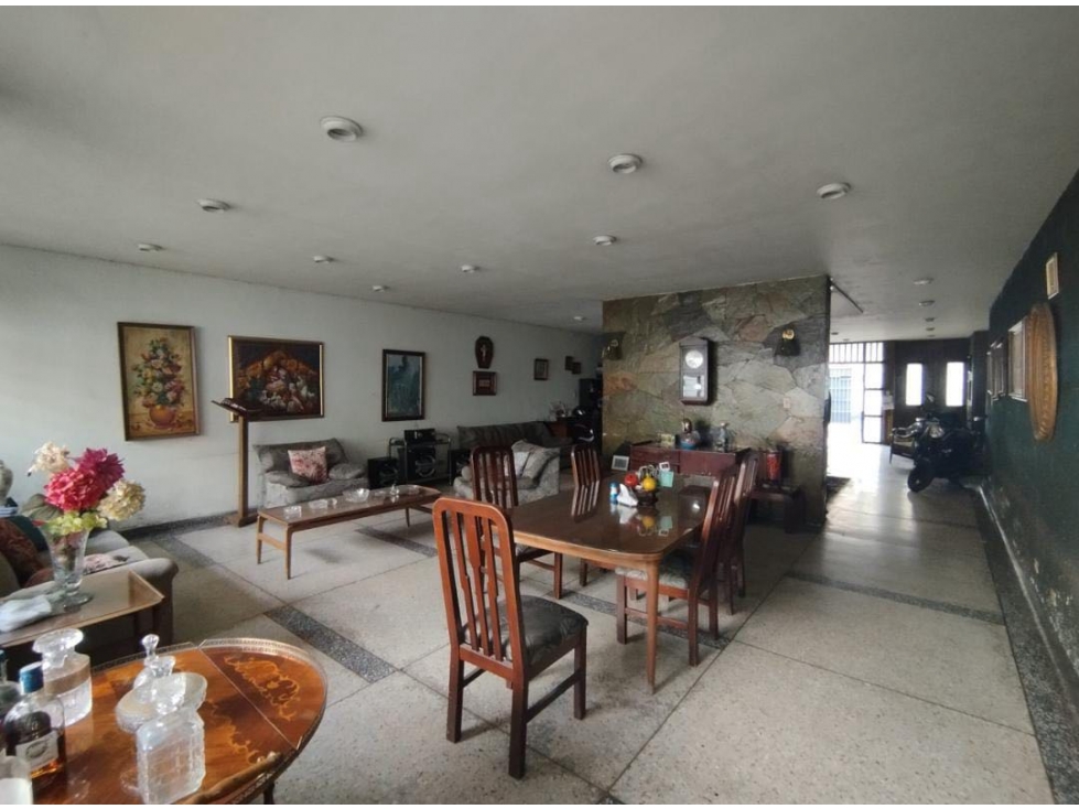 Casa de dos pisos más terraza en venta Barrio Santa Rita Palmira Valle - 1