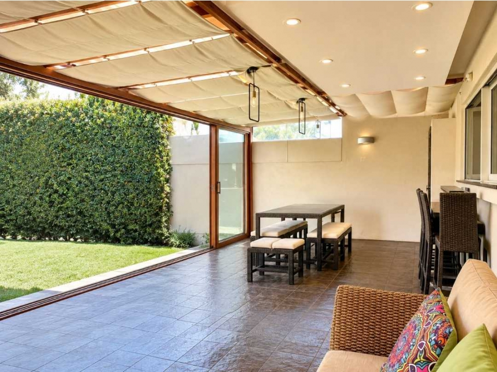 Casa en venta en Intervalles: 3 dormitorios, jardín y dos parqueaderos