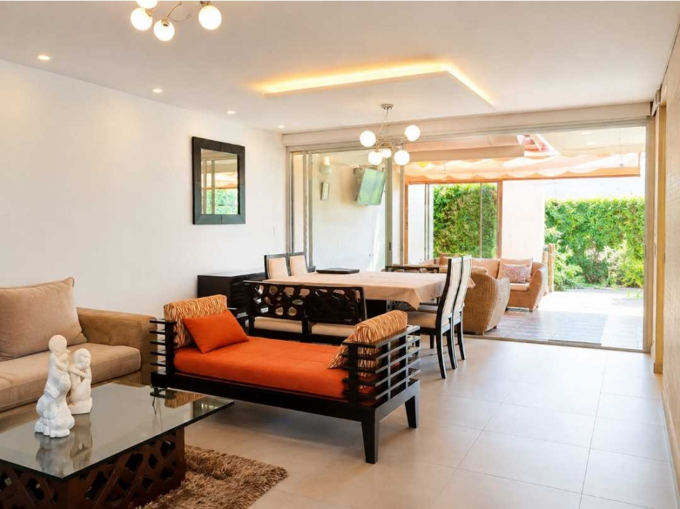 Casa en venta en Intervalles: 3 dormitorios, jardín y dos parqueaderos — foto 3