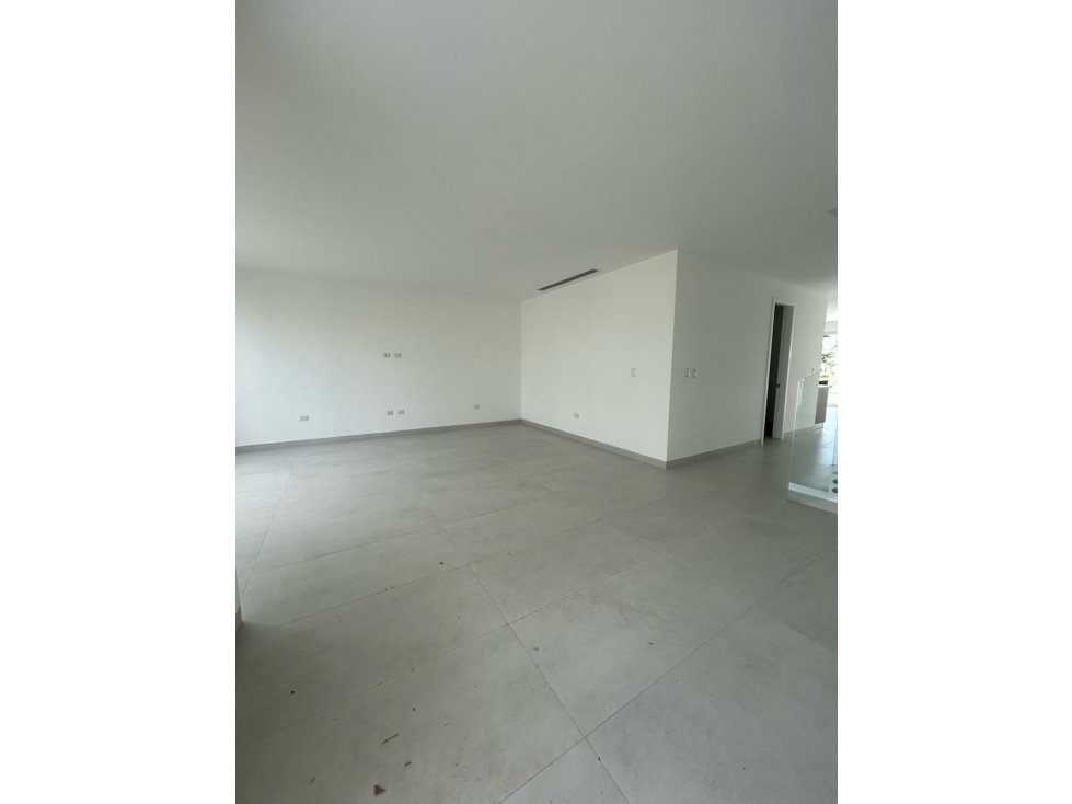 Casa de estreno con piscina - Aires Norte — foto 2