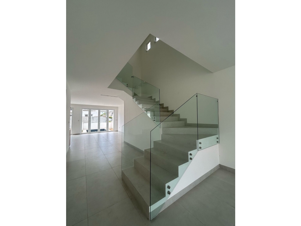 Casa de estreno con piscina - Aires Norte — foto 4