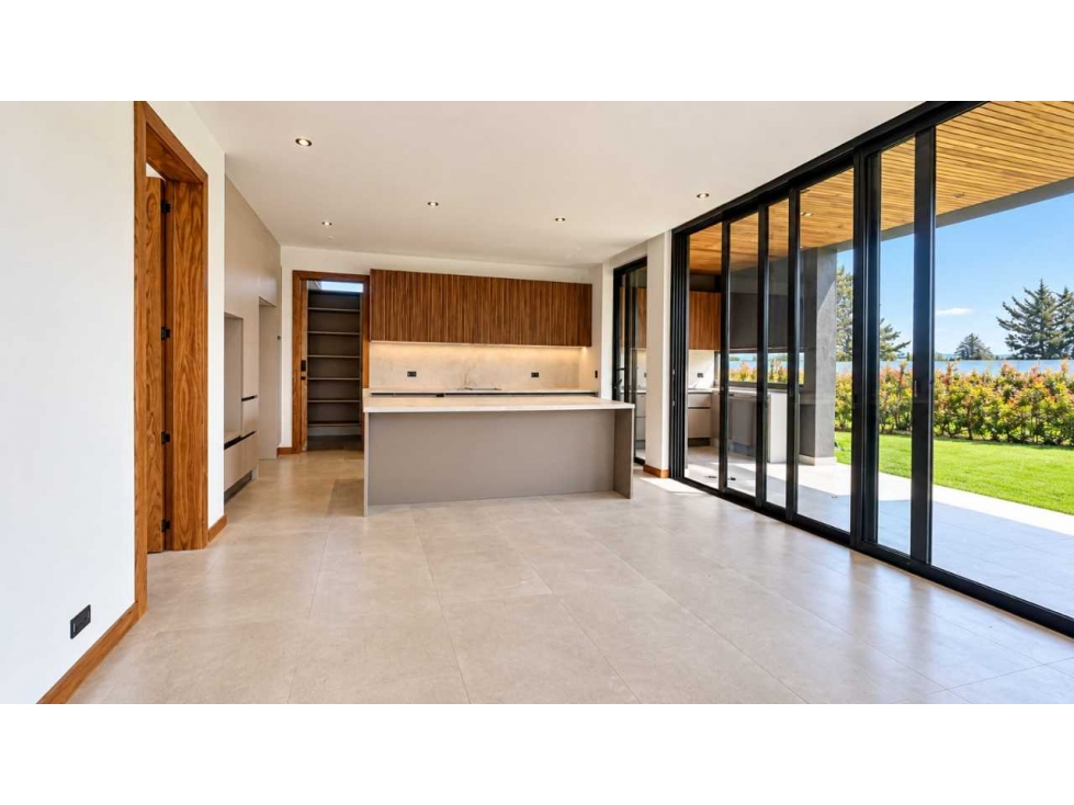 Casa de estreno en venta en Puembo, 3 dormitorios y jardín - 3