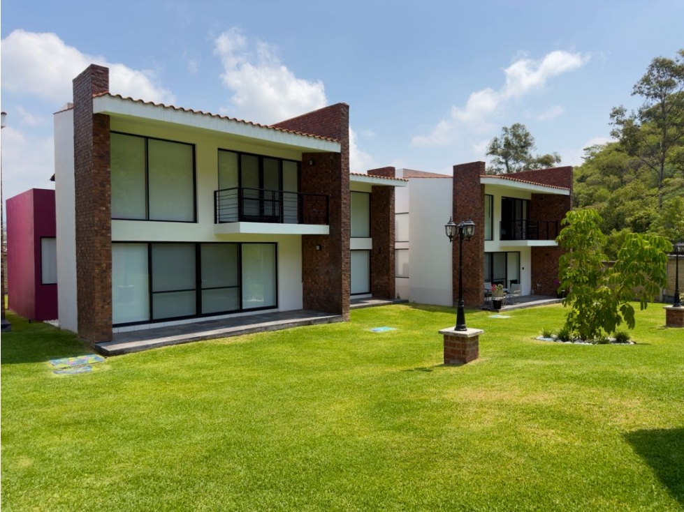 Casa de fin de semana en venta con alberca y jardín en Tlayacapan Mor - 2