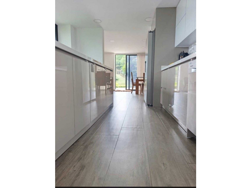 ¡CASA DE LUJO EN EL MEJOR CONJUNTO DE MANIZALES! — foto 4