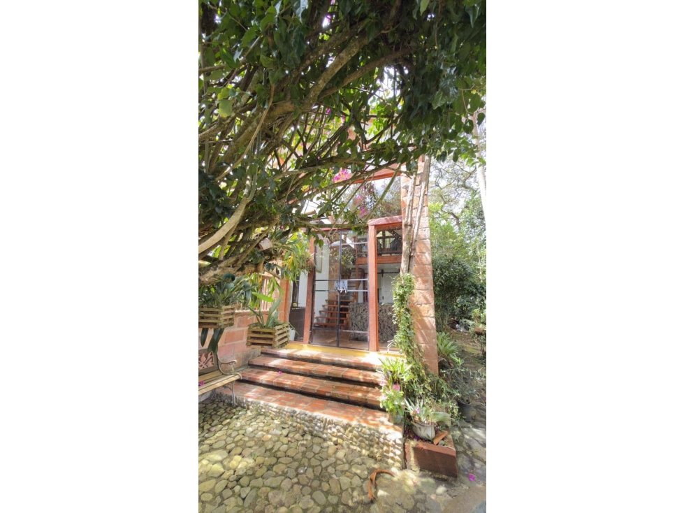 Casa Campestre en La Ceja 250m2 | 10.000 m² | $2.200 millones