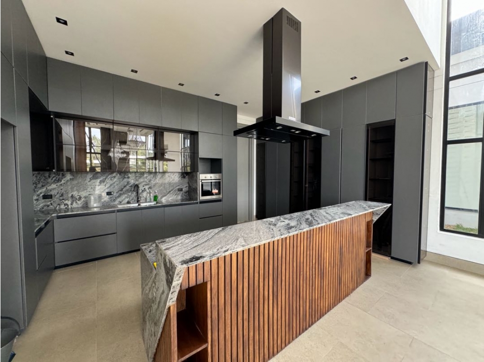 Casa de lujo en Llanogrande en Arriendo — foto 2