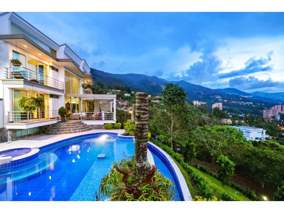 Casa de Lujo en Venta en Las Palmas - El Poblado, Medellín — foto 2