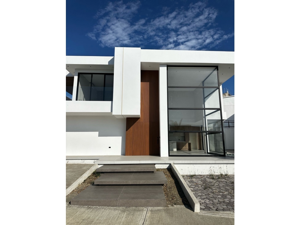 CASA DE LUJO A ESTRENAR URBANIZACION CIUDAD DEL MAR - MANTA — foto 2