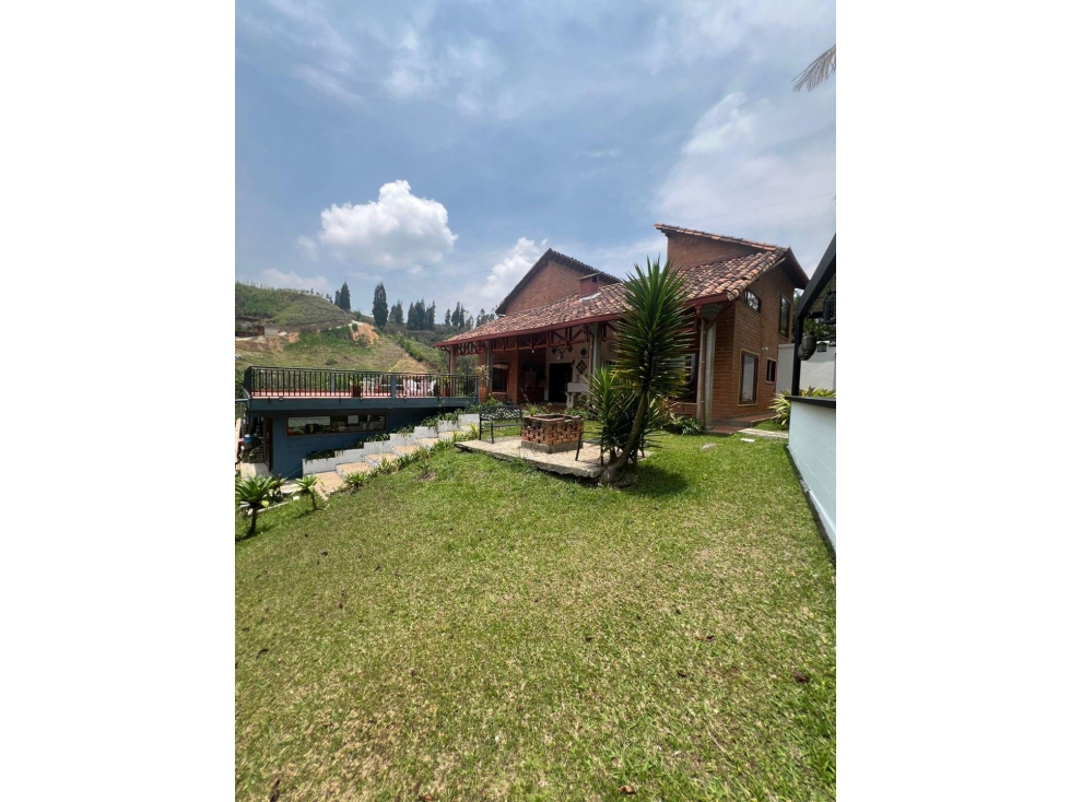 CASA DE LUJO EN VENTA DE GUARNE ANTIOQUIA.. SECTOR AEROPUERTO JMC — foto 4