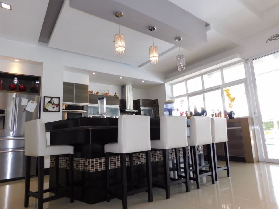 Casa de Lujo en Venta en Venta en Pance- Cali (F.D) - 6