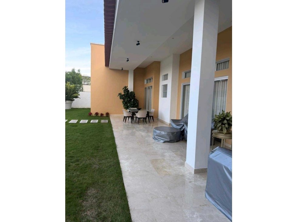 CASA DE LUJO EN VENTA MONTERÍA En exclusivo conjunto cerrado — foto 2