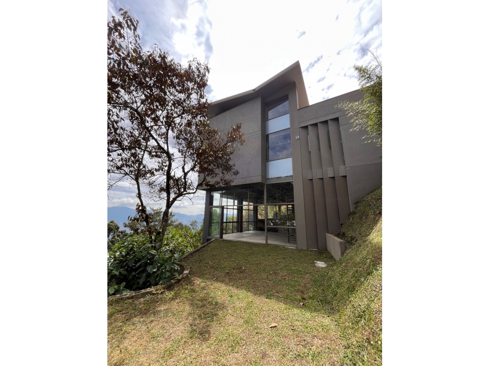 CASA NUEVA EN VENTA EN ENVIGADO EN EL ALTO DE LAS PALMAS — foto 2