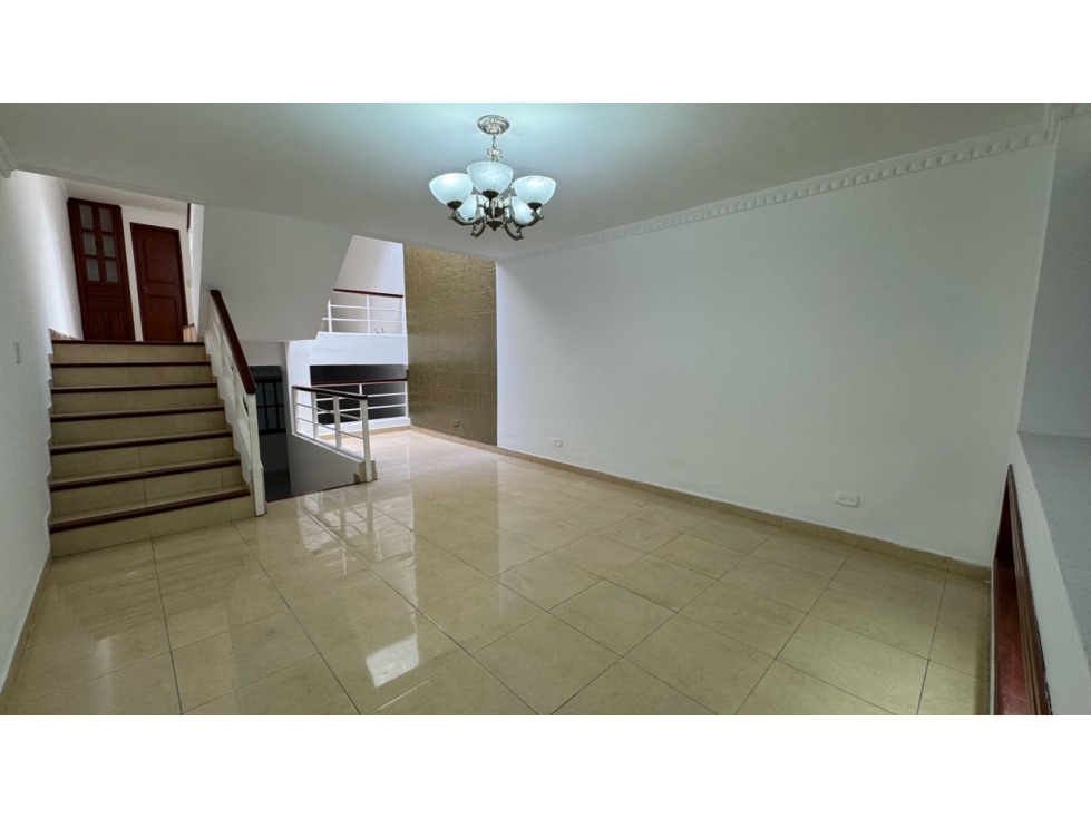 Casa de niveles en venta - Barrio Las Flores Palmira Valle Colombia — foto 2