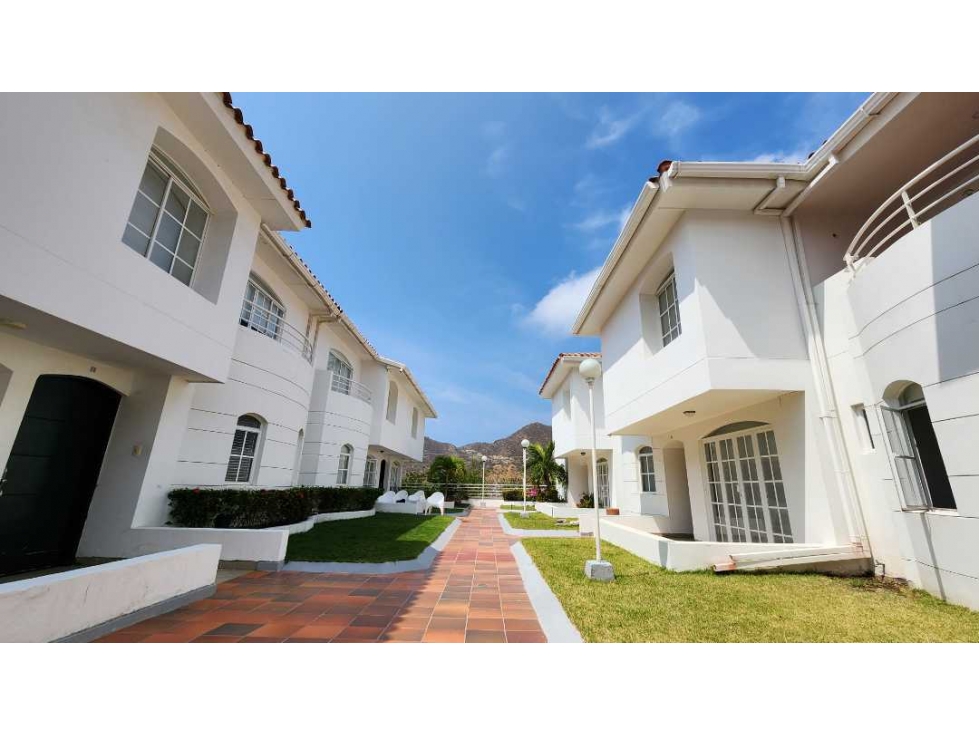 Casa DELUXE en conjunto cerrado Rodadero Reservado-005