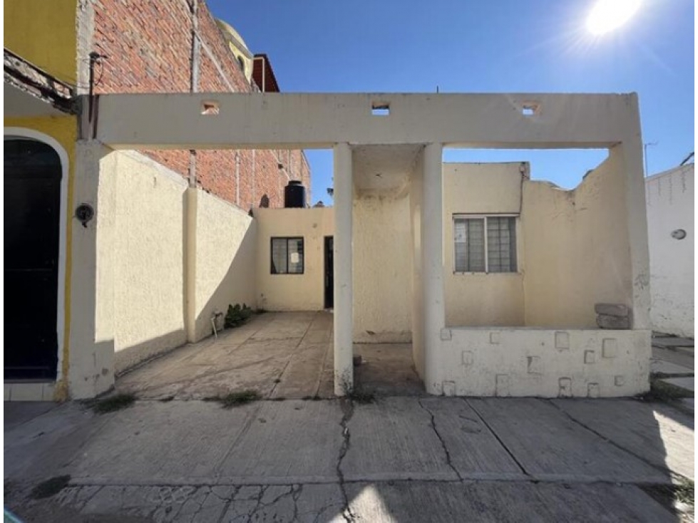 Casa de Oportunidad en Los Pinos, Tonalá - ¡Lista para Habitar! - 1
