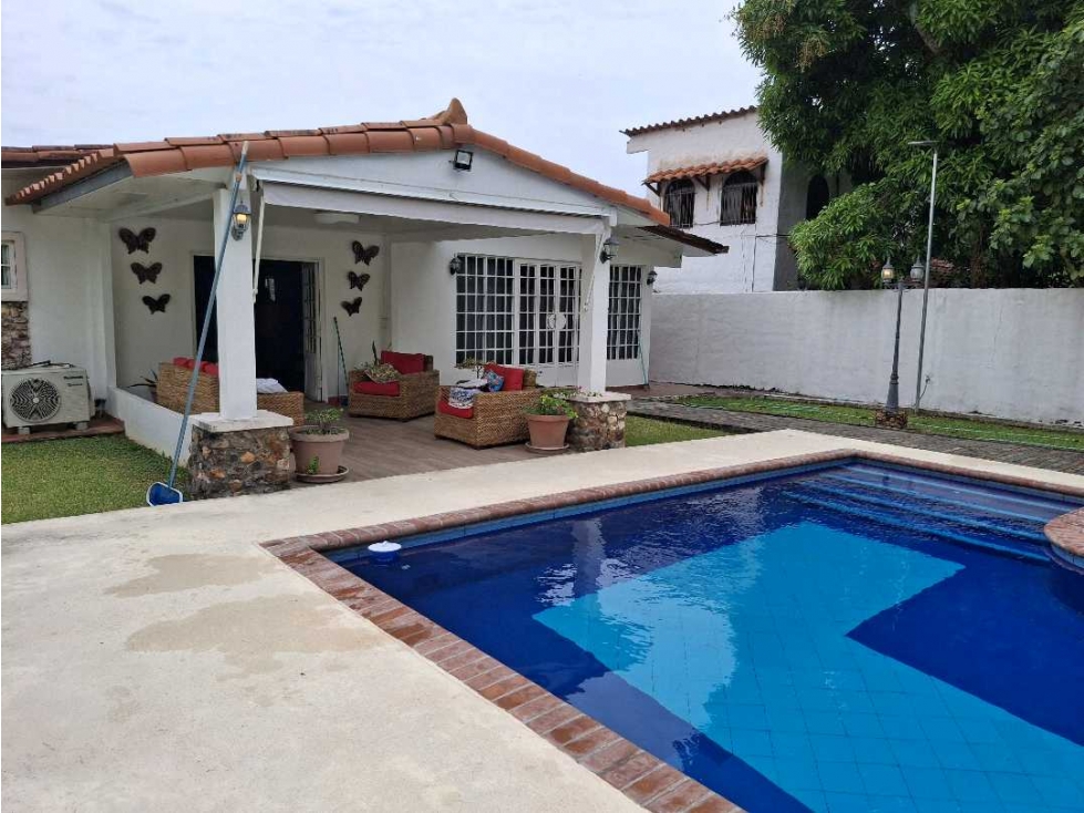 CASA DE PLAYA A LA VENTA EN CORONADO NEGOCIABLE