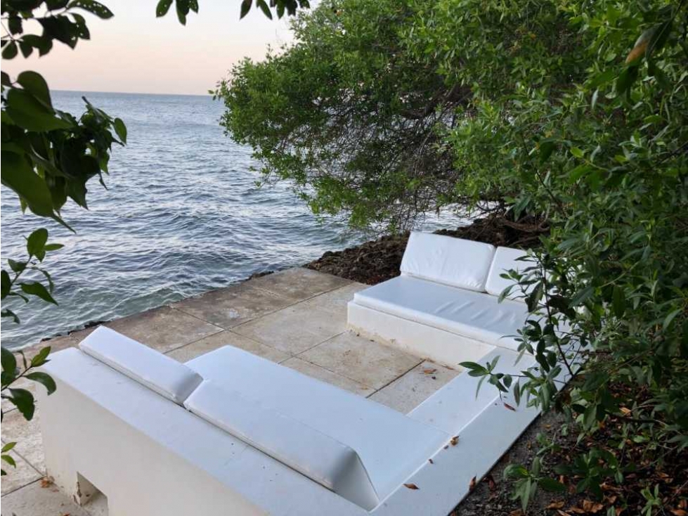 Venta de casa de playa en Isla Barú.